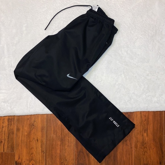 Nike Storm Fit Black Golf Pants - Picture 2 of 5